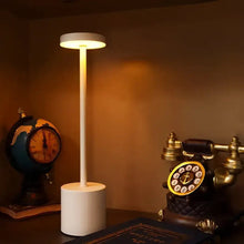 Carregar imagem no visualizador da galeria, Luminária de Mesa
